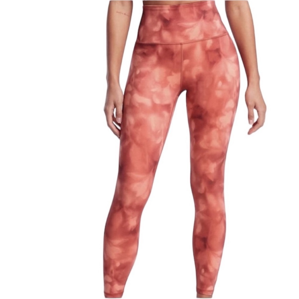 Athleta Elation 7/8 Tight Leggings in size m